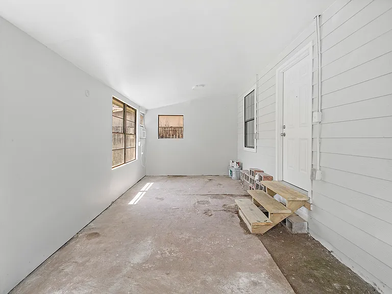 1322 Magnolia St — Photo 19