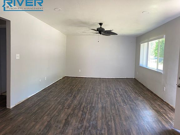 3rd image of 6065 Park Ave