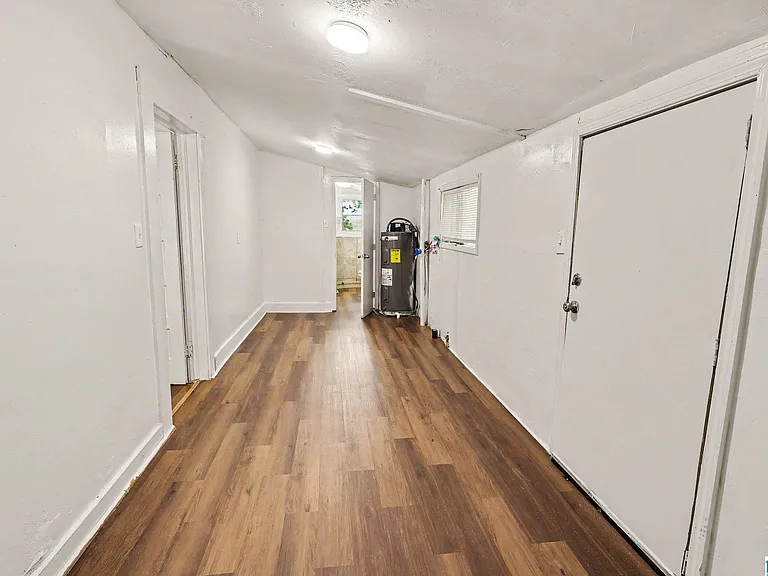 220 Avenue Z — Photo 13