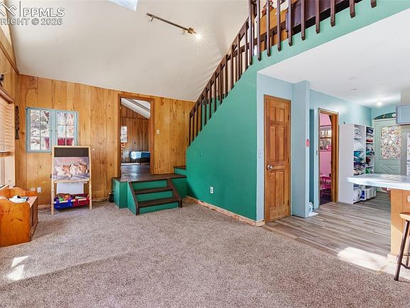 5th image of 799 Canyon Dr