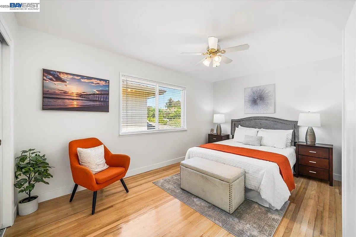 4 bed, 2226 sqft, $5,100 — Photo 3