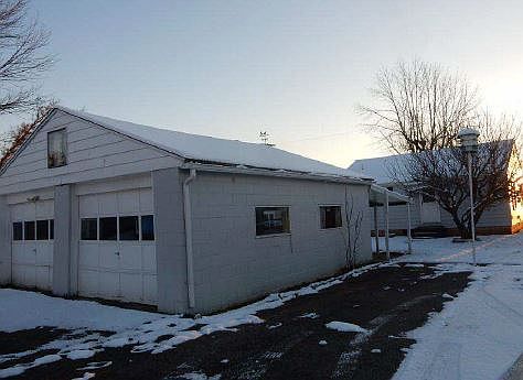 2nd image of 2227 Hoge Ave