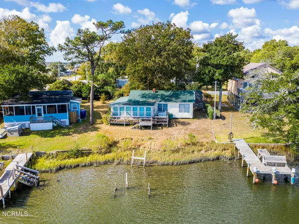 606 Little Kinston Road, Surf City, NC 28445