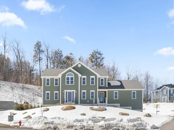 6 Oakley Dr, Rutland, MA 01543