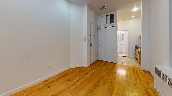 Rented by Bond New York | media 6