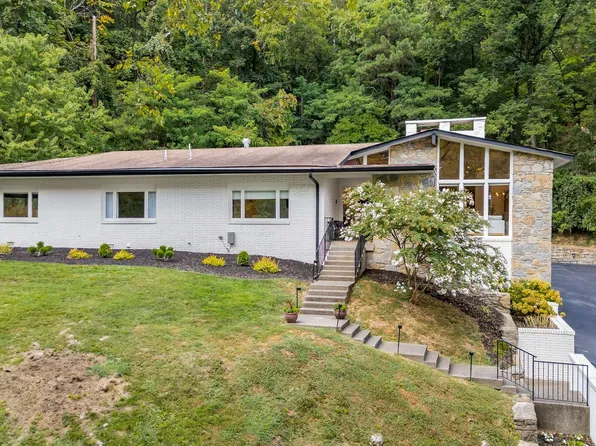 180 Carnavon Pkwy, Nashville, TN 37205