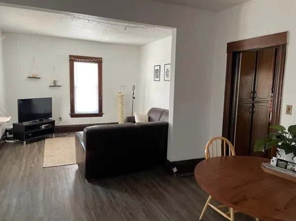 2175 Temple Ct, Saint Paul, MN 55104