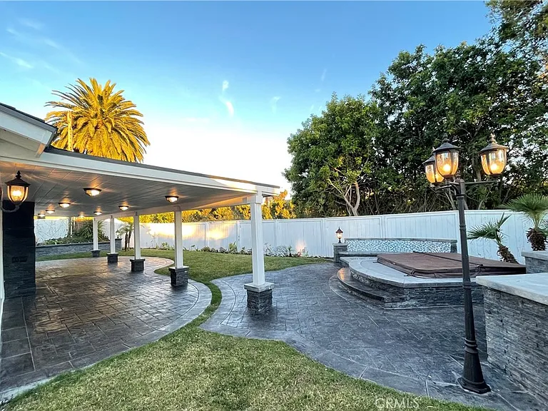 6326 Villa Rosa Dr — Photo 13