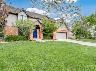 8522 E Greenbriar St, Wichita, KS 67226