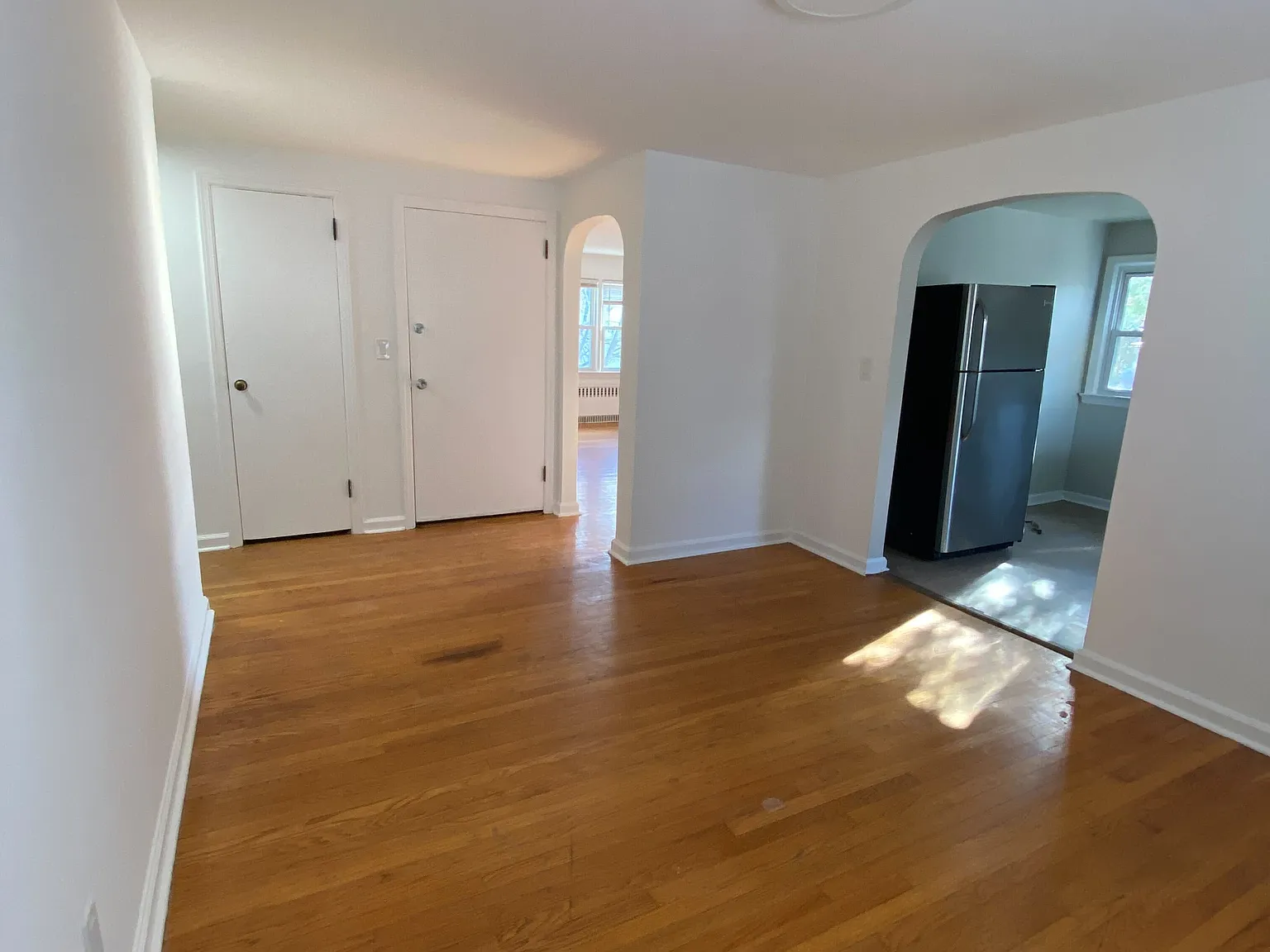 235 Pulaski Ave — Photo 3