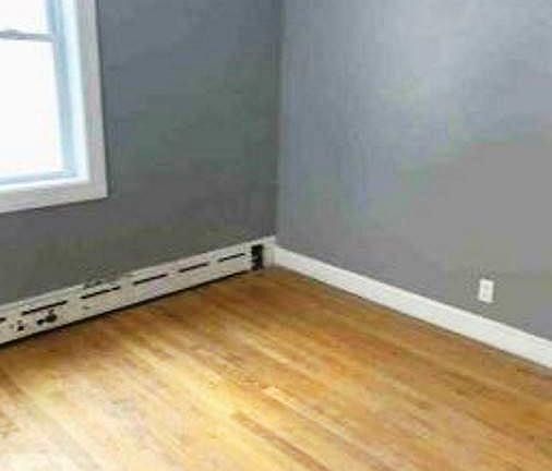 5th image of 111 Dalton St