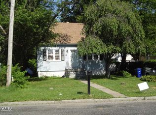 307 Seltsam Rd, Bridgeport, CT 06606