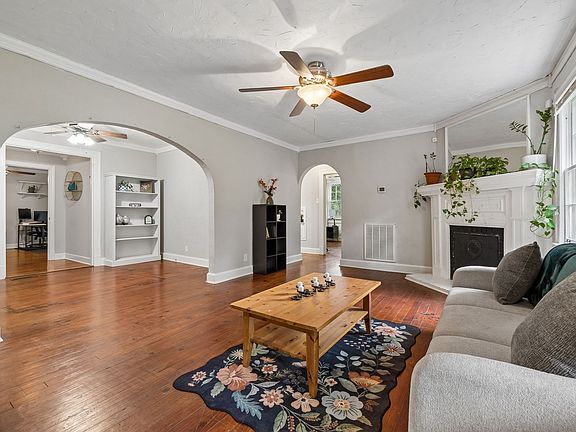 3rd image of 1804 Mars St