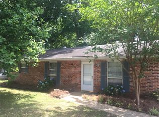 134 Guilford Ln, Prattville, AL 36066
