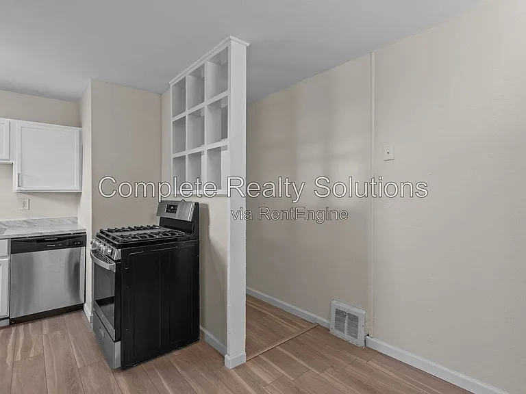 5661 Bermuda Dr — Photo 12