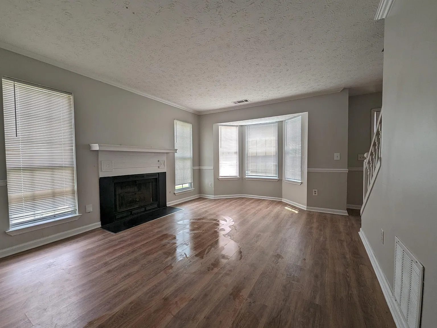 4 bed, 1674 sqft, $1,900 — Photo 4