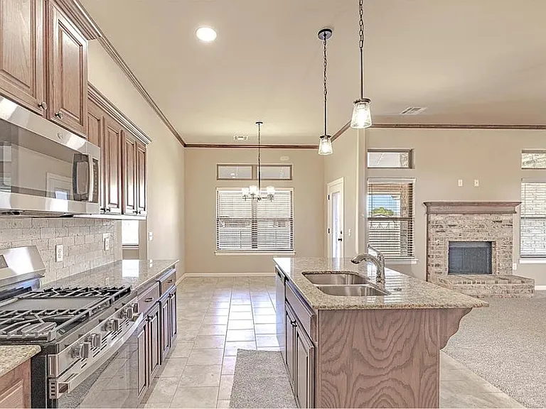 1923 W Flintlock Way — Photo 8