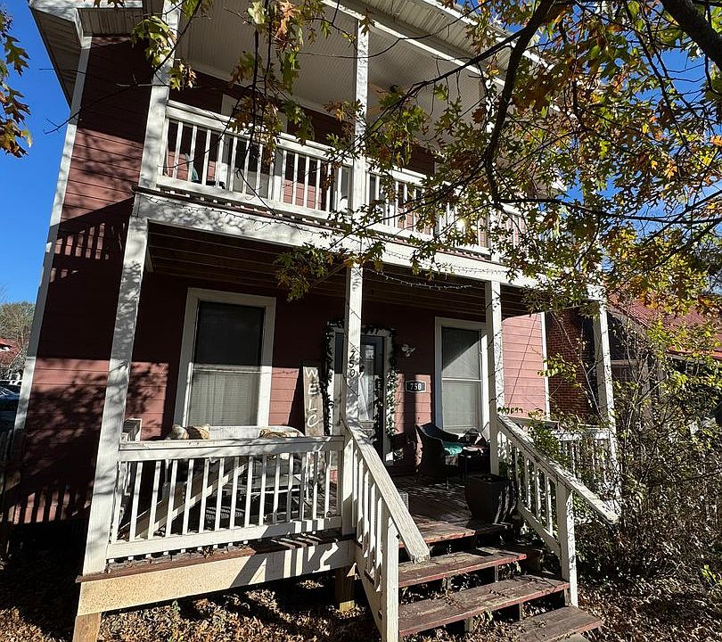 1st image of 750 Barber St