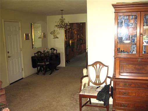 4th image of 10309 W 89th Ter