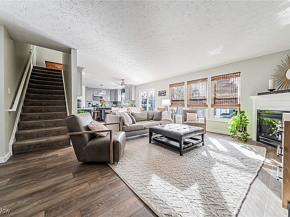 2nd image of 3490 Trailview Ct
