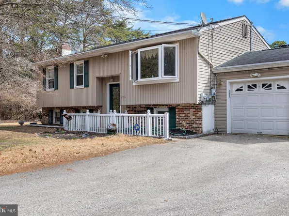 136 Bramau Ave, Berlin, NJ 08009