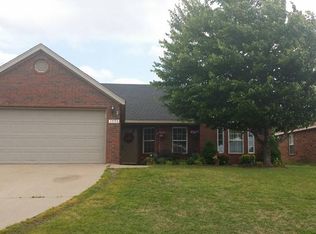 2555 Persimmon St, Springdale, AR 72764