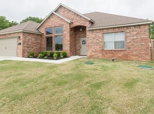 1905 Price Ave, Lowell, AR 72745