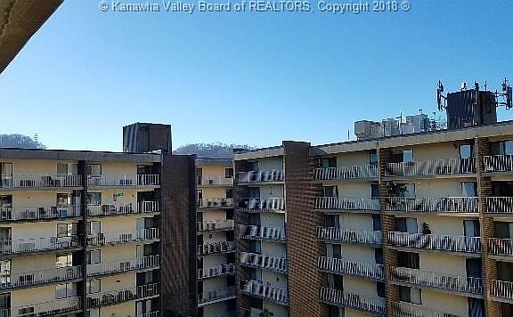 2nd image of 2106 Kanawha Blvd E APT 624