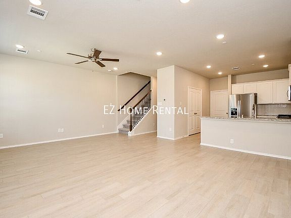 3rd image of 2914 Scanlan Mdw