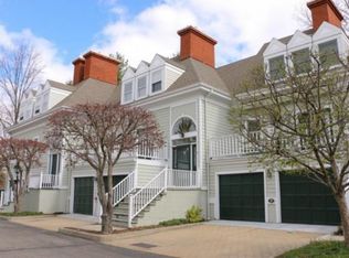 450 Center St APT 6, Southport, CT 06890