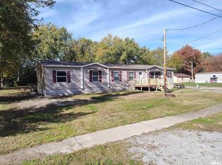 1207 SW 6th St, Fairfield, IL 62837