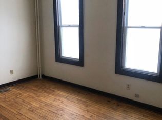 3450 N Richards St, Milwaukee, WI 53212