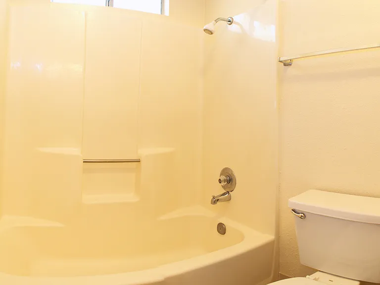 Panorama Pines Apartments — Photo 25