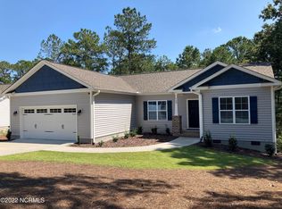160 Sandhills Cir, Pinehurst, NC 28374