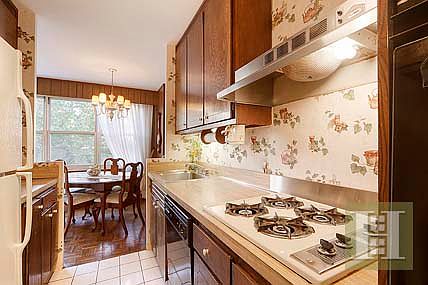 2nd image of 555 Kappock St APT 5H