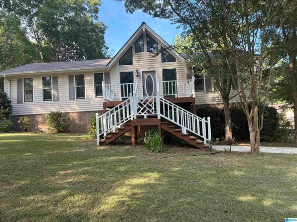2605 Linda Cir, Gardendale, AL 35071