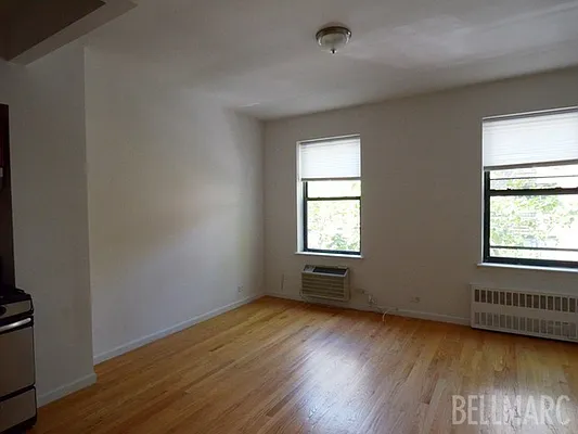 Rented by Bellmarc Realty | media 16