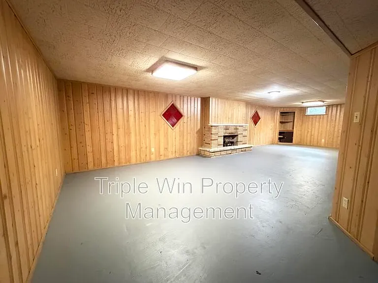 1871 Shardell Dr — Photo 37