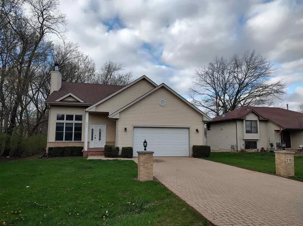 272 Briar Cliff St SW, Poplar Grove, IL 61065