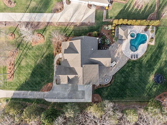 2nd image of 245 Sink Farm Rd