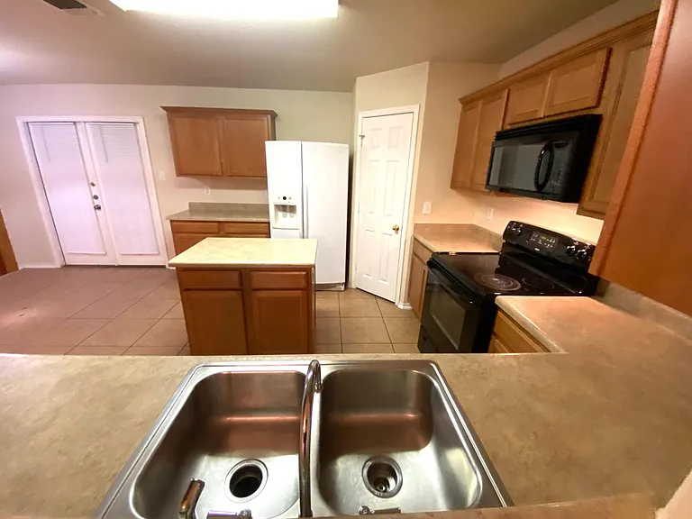 10411 Tollow Way — Photo 7