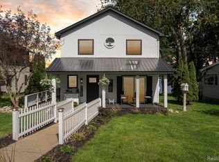 6260 Bullard Rd, Fenton, MI 48430