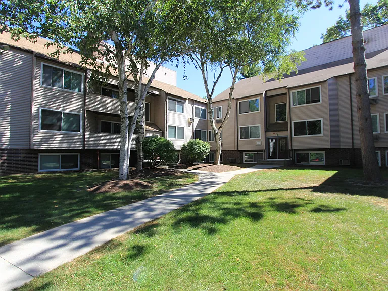 Redwood Hills — Photo 19