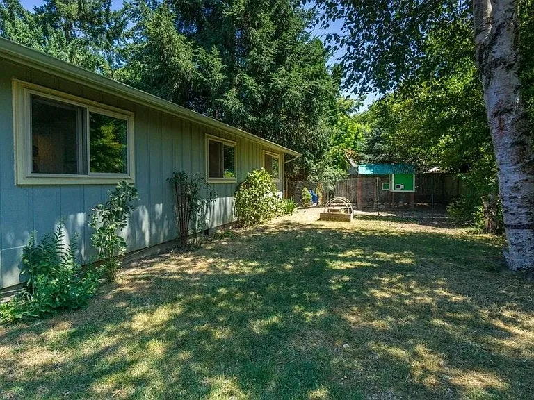 3622 NW Polk Ave — Photo 3