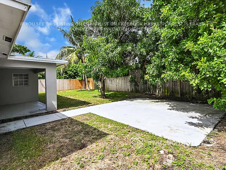 319 SW 9th Ave — Photo 23