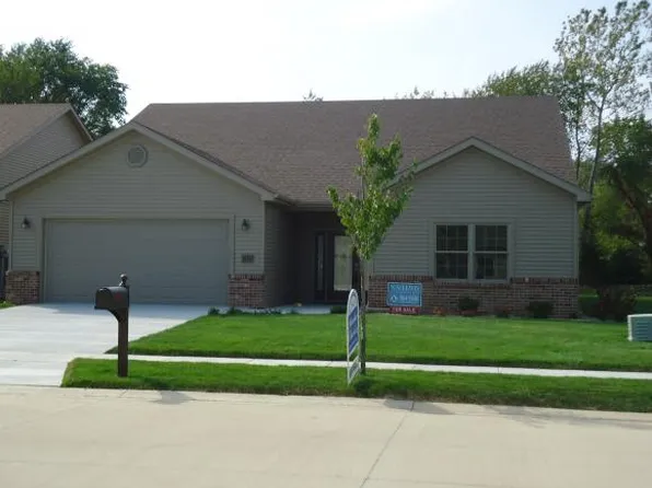 1515 August Hill Pl, Mt Zion, IL 62549