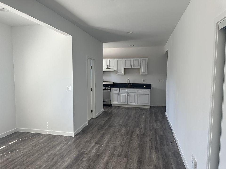 1st image of 5101 Melrose Ave APT 26