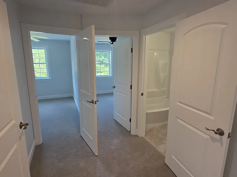 65 Oakland Ave — Photo 4