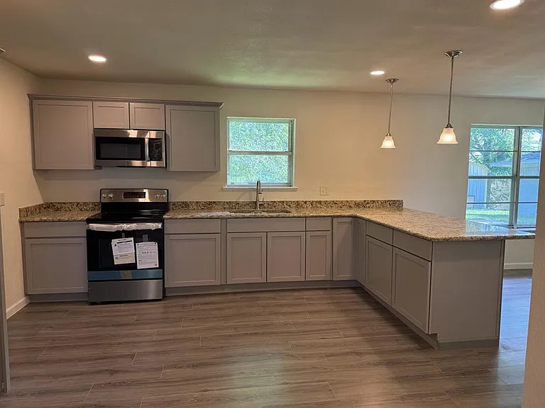 1664 E State Highway 56 — Photo 17