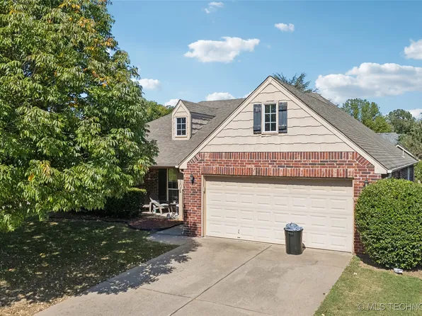 2105 W F Ct, Jenks, OK 74037